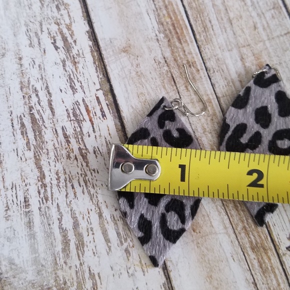 Animal Print Earrings - Picture 6 of 6